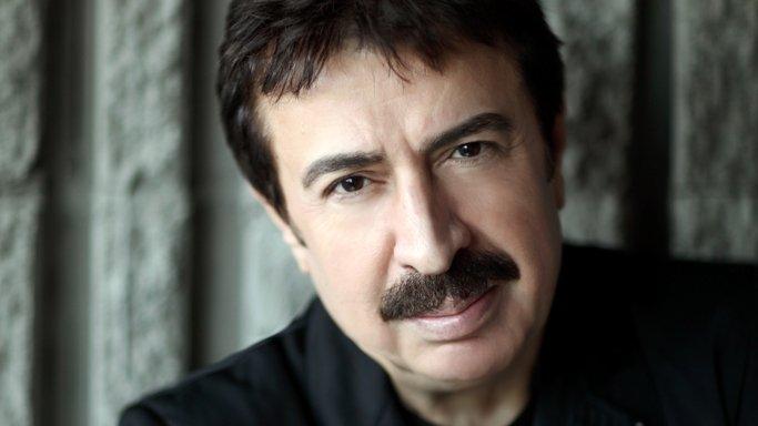 Ahmet Selçuk İlkan 