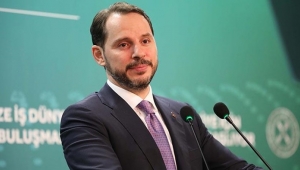 Bakan Berat Albayrak baba oldu! Sosyal medyadan duyurdu