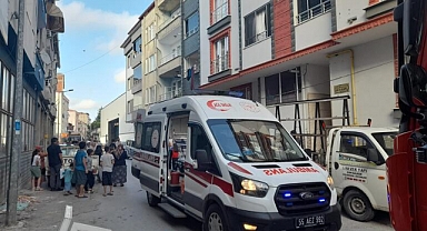Samsun'da çatıdan havalandırma boşluğuna düşen bir çocuk ağır yaralandı