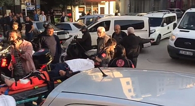 Tıraş olduğu berberi silahla ayağından vurup kaçtı