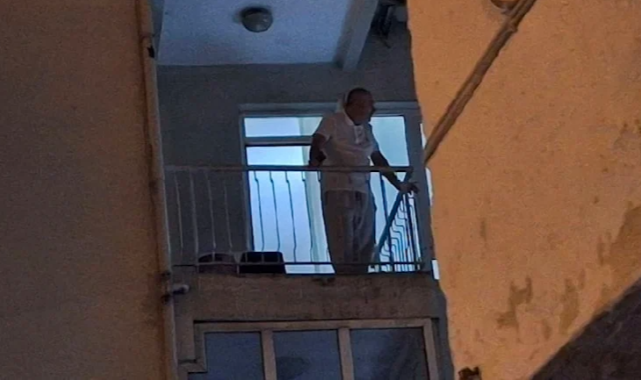 Komşuların Şikayetçi Olduğu Evi Özel Harekat Polisi Bastı
