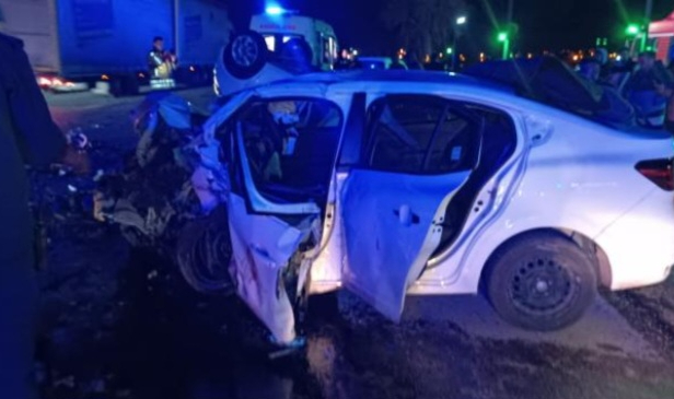 Ankara'da İki Otomobil Çarpıştı: 2 Ölü, 1 Yaralı