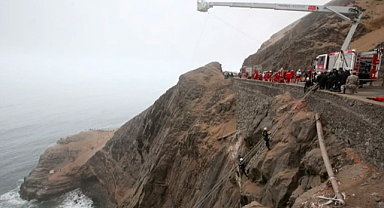 Peru'da Otobüs Uçuruma Yuvarlandı: 23 Ölü