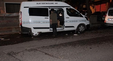 İstanbul'da Anne ve Oğlu Evde Ölü Bulundu
