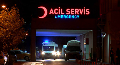 Otomobil Dereye Yuvarlandı: 1 Ölü, 3 Yaralı