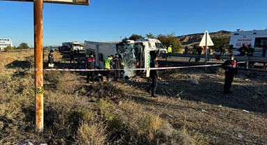 Aksaray'da Yolcu Otobüsü Devrildi: 7 Ölü, 33 Yaralı 