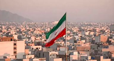 İran'da Kriz! Tüm Okullar ve İdari Kurumlar Tatil Edildi