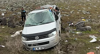 Cizre’de Korkunç Anlar! Araç Şarampole Uçtu, Ölü ve Yaralılar Var