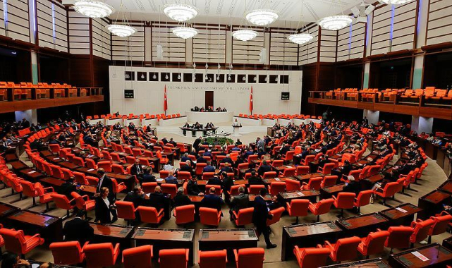 Staj Mağdurlarına Erken Emeklilik Piyangosu: Kabul Edilirse 1,5 Milyon Kişi Başlangıç Hakkı Alıyor