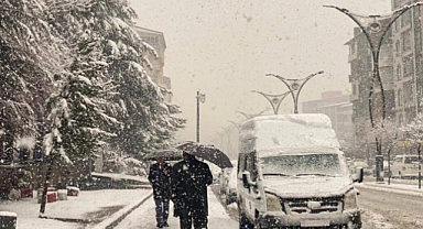 Bahar Beklerken Kış Geldi: 14 İlde Kar ve Sağanak Alarmı!