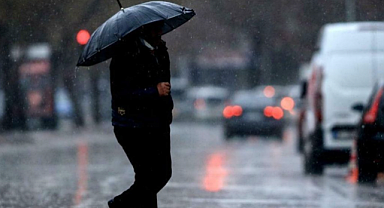 Meteoroloji'den Kritik Uyarı: Hafta Sonu Yurt Genelinde Yağışlı Hava Etkili Olacak