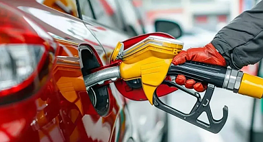 Resmi Gazete’de Yayımlandı: Akaryakıt Fiyatlarında Eşel Mobil Sistemine Geçildi