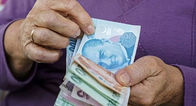 Emeklilerin Kurban Bayramı İkramiyeleri Hesaplara Yatırılmaya Başlandı