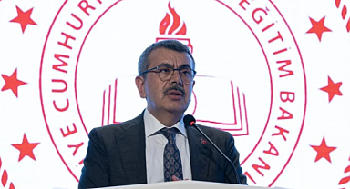 Bakan Tekin Açıkladı: Ara Tatil Kalkıyor Mu?