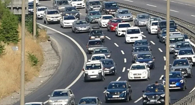TEM Otoyolu’nda İstanbul Yönü Trafiğe Kapatılıyor