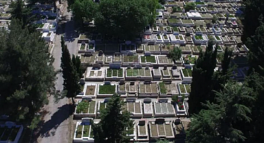 İstanbul’da Mezarlık Doluluk Yüzde 90’ı Aştı, Cenazeler Memlekete Taşınıyor