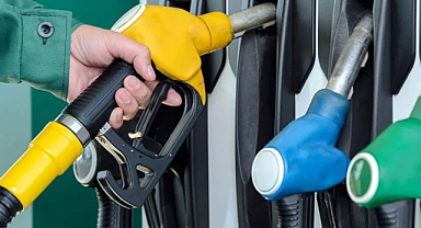 Akaryakıtta Beklenen Büyük Zam İptal Edildi: İşte Yeni Durum