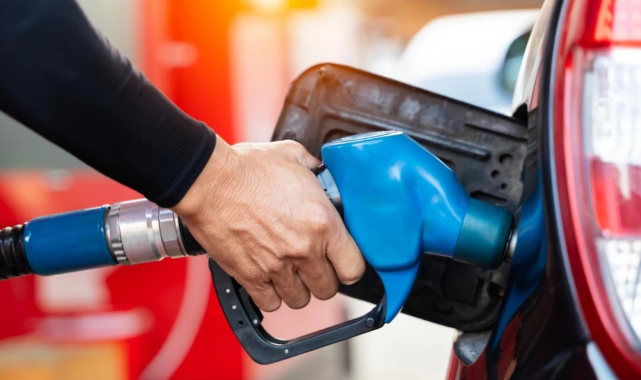 Motorine Dev Zam Kapıda: Litre Fiyatı 100 TL'ye Yaklaşıyor