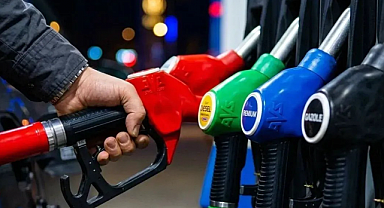 Akaryakıt Fiyatlarına Peş Peşe Zam Beklentisi! Motorin 100 TL'yi Geçebilir