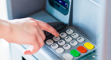 ATM Açığını Fark Etti, Aylar İçinde Servete Ulaştı