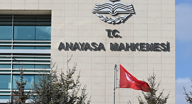 AYM'den İki Lise Öğrencisi İçin Hak İhlali Kararı: 50'şer Bin TL Tazminat Ödenecek