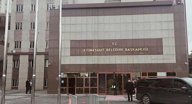 Etimesgut Belediyesi'ne 5 İlde Operasyon! Başkan Yardımcılarının da Aralarında Olduğu 25 Gözaltı