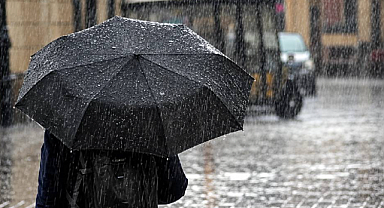 Meteoroloji Uyardı: 19 İlde Kuvvetli Yağış, Güneydoğu’da Toz Taşınımı