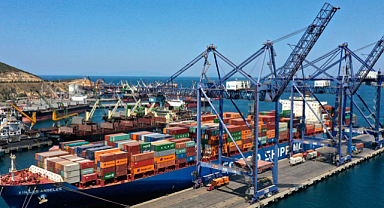 Türkiye’nin Komşularına İhracatı 21 Milyar Dolara Yaklaştı