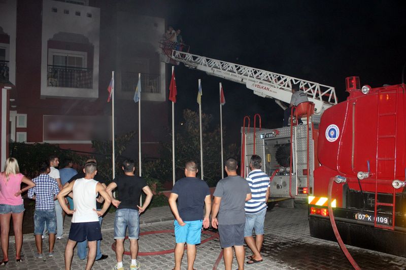 Antalya'da Otelde Yangın!