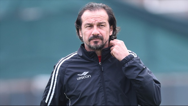 Antalyaspor'da Şok Ayrılık!