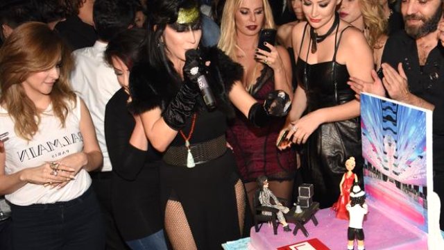 Hande Yener Gelin Oluyor