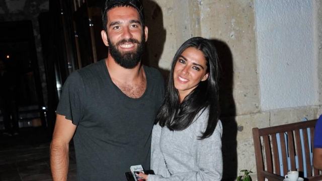 Arda Turan ve Aslıhan Doğan Evleniyor