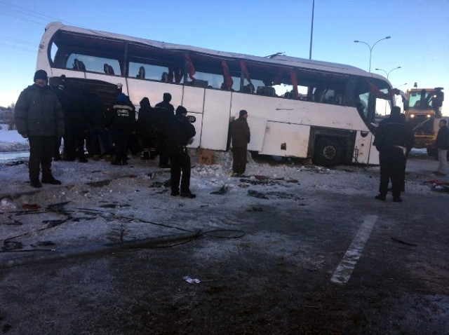 Konya'da Öğrencileri Taşıyan Otobüs Devrildi: 3 Ölü 40 Yaralı