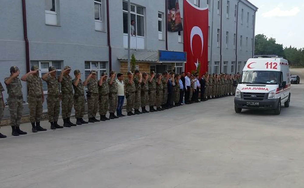 Yemin Töreninde Fenalaşan Asker Şehit Oldu