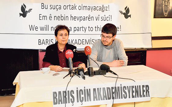 Akademisyenlere Soruşturma!