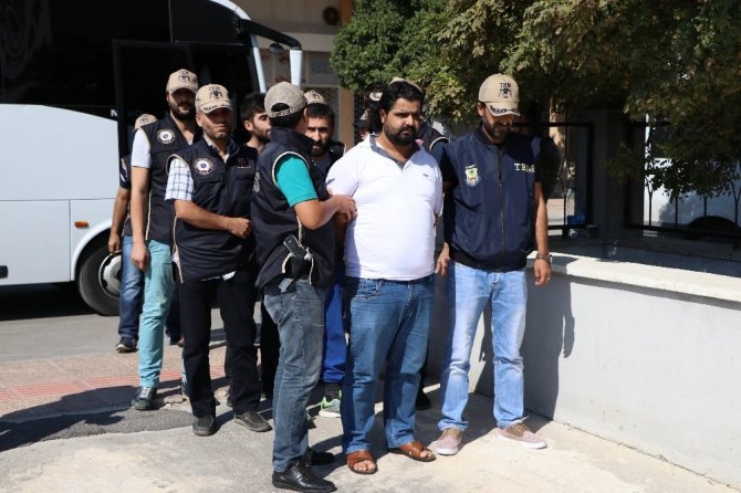 Akdeniz Bölgesini Kana Bulayacaklardı! Kuzey Irak'tan Bombalı Eylem İçin Gelen 4 Terörist Kıskıvrak Yakalandı