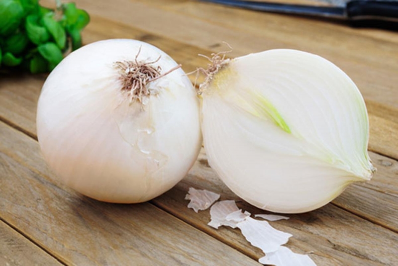 Ayağın Altına Konulan Soğan, Mikropları Öldürüyor