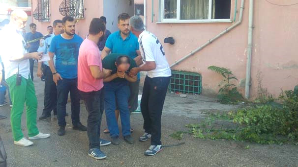 Bursa’da Annelerinin Evde Yalnız Bıraktığı 2 Çocuk Yangının Ortasında Kaldı!