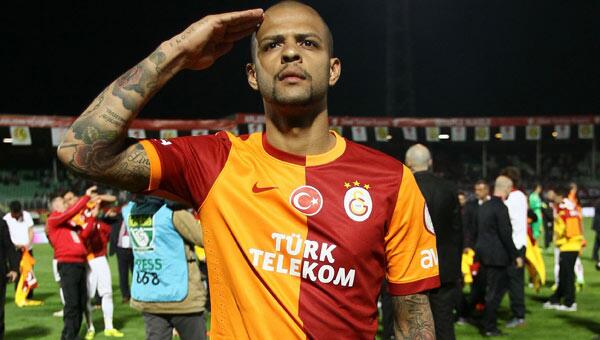 Melo Galatasaray'da Kaldı!
