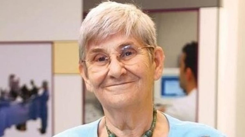 Canan Karatay Şaşırtmaya Devam Ediyor! Kurtlu Elma Tüketin