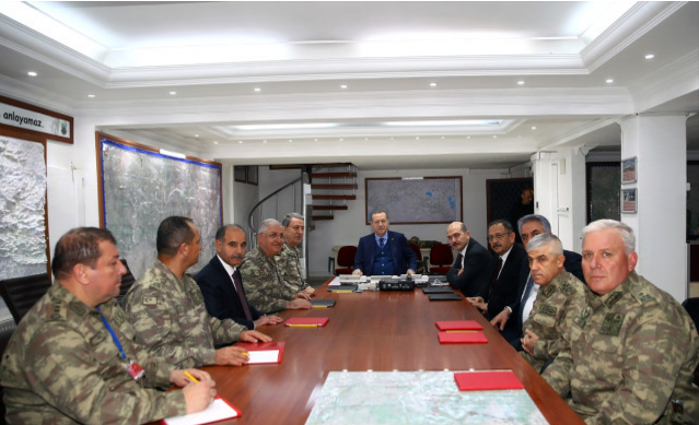 Cumhurbaşkanı Erdoğan’dan Sınıra Sürpriz Ziyaret! Yetkililerle Özel Görüşme Gerçekleştirdi