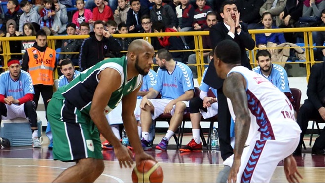 Darüşşafaka Doğuş'a Trabzon Darbesi!