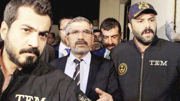 Tahir Elçi