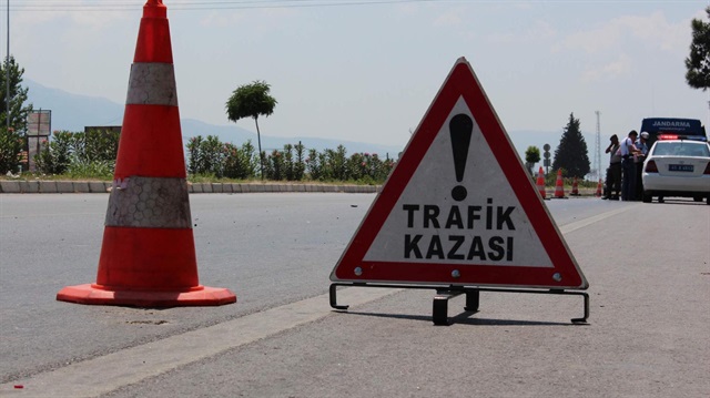 Mersin’de Can Pazarı! Kamyonla Yolcu Otobüsü Çarpıştı 1 Kişi Öldü 20 Kişi Yaralandı