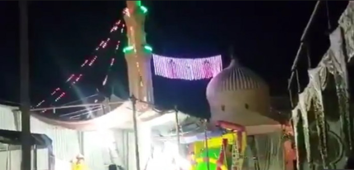 Sonunda Buda Oldu! Cami Mahyasında Dansöz Oynattılar