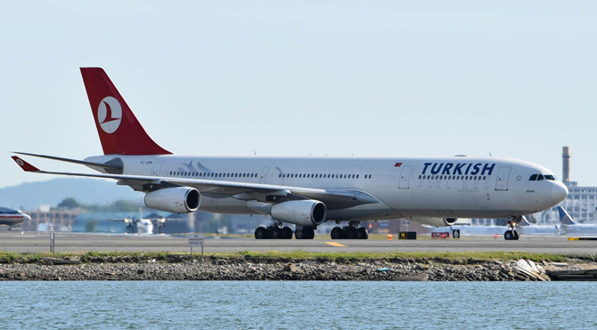 THY uçağı yolda kaldı!