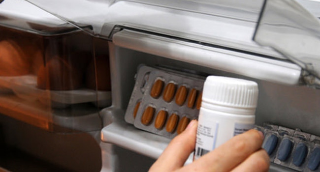 Öğrencilerden İlaç Teslimatçısı Cihazı