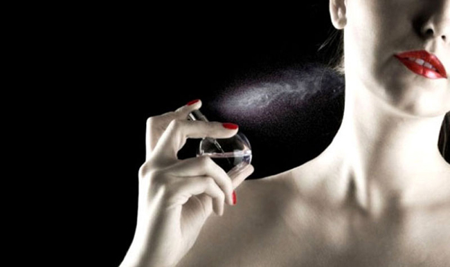 Parfümünüzün Kalıcı Olması İster Misiniz?