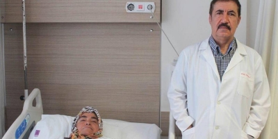 35 Yıldır İdrarını Kaçırıyordu… 20 Dakikalık Operasyonla Kurtuldu