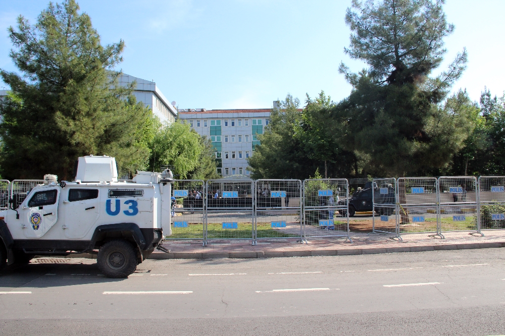 Adliye Önündeki Eylem Yasaklandı